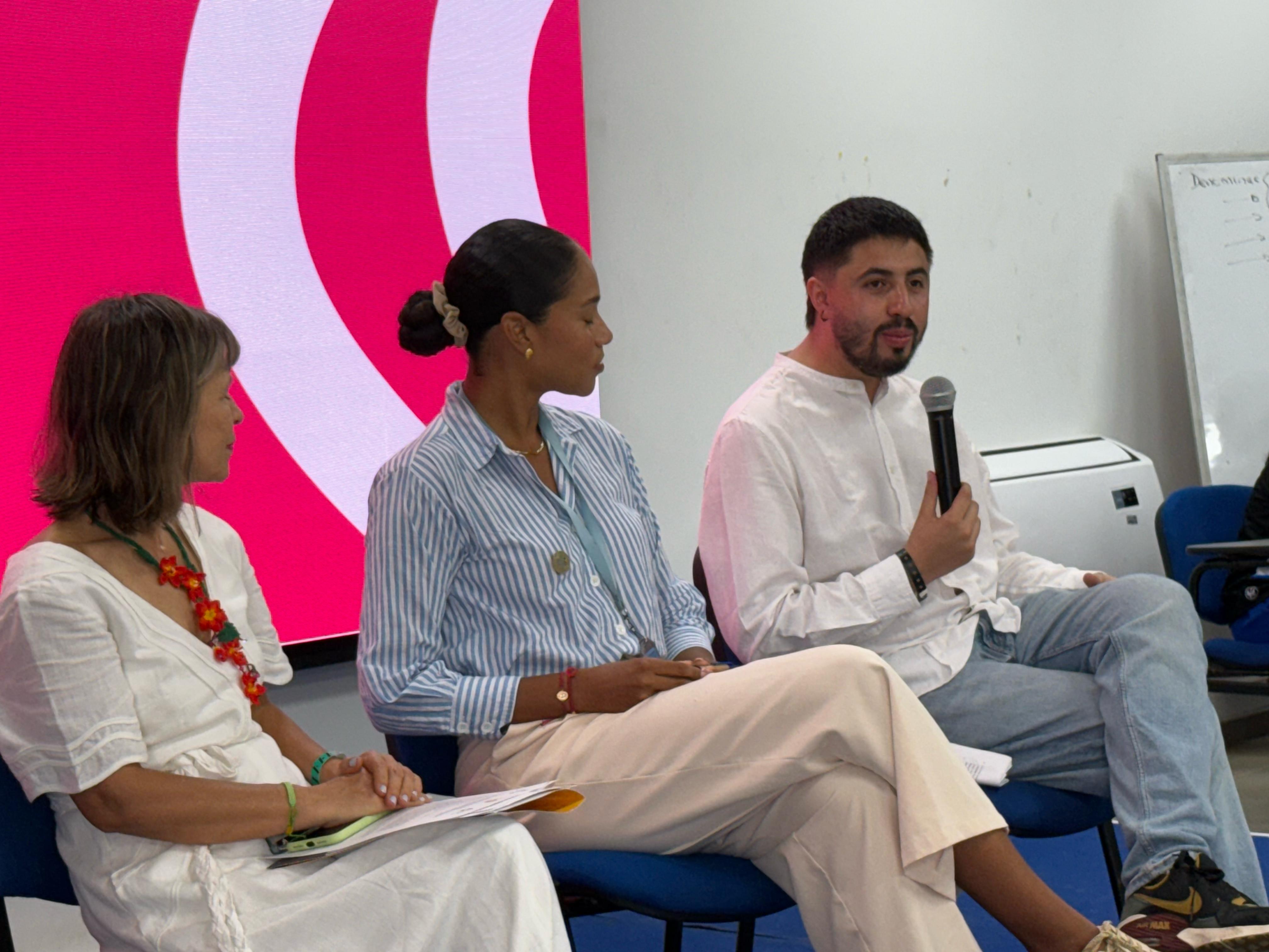Vice ministro Pablo Zabala habla a jóvenes en Foro Consultivo de Juventud en San Andrés